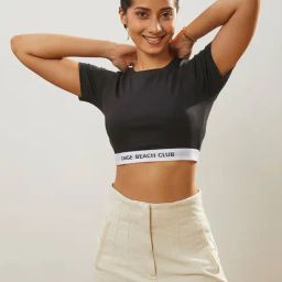 CMGE Black Regular Fit Crop Top-picture-41
