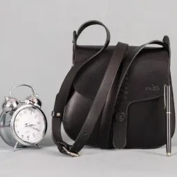 Celtic Black Leather Cross Body Bag-picture-16