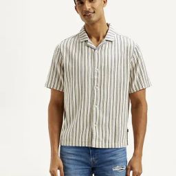Levi's Beige Cotton Relaxed Fit Striped Shirt-image-81