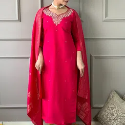 Moda Rapido Women Ethnic Motifs Embroidered Regular Thread Work Kurta with Trousers & With-picture-17