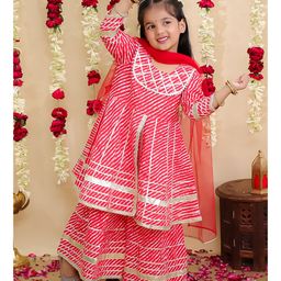 BownBee Pure Cotton Lurex Woven Three Fourth Sleeves Leheriya Printed Gota Lace Embellished Coordinating Kurti Sharara With Dupatta Set - Red-image-98