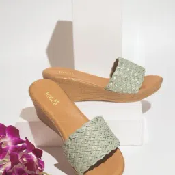Inc.5 Women's Green Casual Wedges-image-3