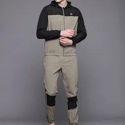 HRX by Hrithik Roshan Men Colourblocked Rapid-Dry Lifestyle Tracksuits-image-42