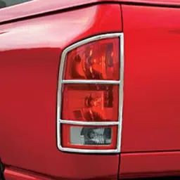 Prior Chrome Tail Lamp Moulding for i 20-43