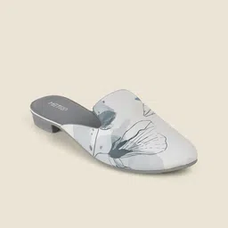 Metro Printed Flatform Mules with Buckles-30