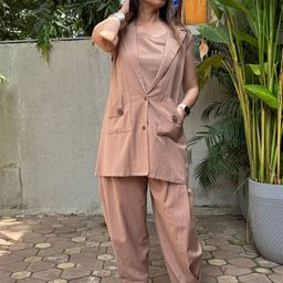 Label Ishnya Rezaar-Mocha Blazer With Bustier & Cuffed Pants Co-Ords image 2