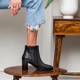 Saint G Black Croco-Skin Textured Leather Ankle Boots-image-23