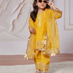 Vastramay Silk Blend Three Fourth Sleeves Lace Embellished Kurta Pant With Dupatta Set - Yellow-image-74