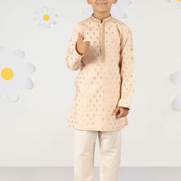 VASTRAMAY Boys Ethnic Motifs Sequinned Mandarin Collar Straight Kurta with Pyjamas-10