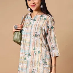 V-Mart Floral Printed V Neck Straight Kurta-picture-32