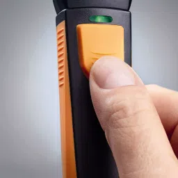 Testo 510i Differential Pressure Meter with smartphone operation image 5