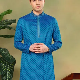 TATTVA Men Geometric Printed Mandarin Collar Cotton Straight Kurta-image-2