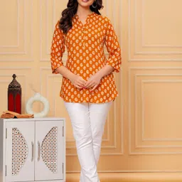 KALINI Ethnic Motifs Printed V-Neck Kurti-image-77