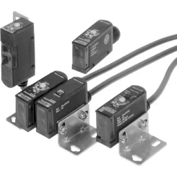 Omron Transmission Type Medium Photoelectric Sensor with Built-in Amplifier, E3S-AT11-L-2M-12