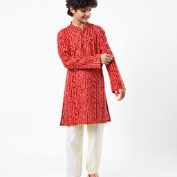 Pine Kids Woven Mandarin Collar Full Sleeves Kurta Pyjama Set With Bandhani Print - Red-image-39