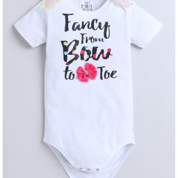 TINY MINY MEE Half Sleeves Fancy From Bow To Toe Text Printed & Bow Applique Detailed Onesie With Skirt & Headband - Multi Colour image 3