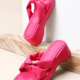 Clog London Women's Red Casual Sandals-image-6