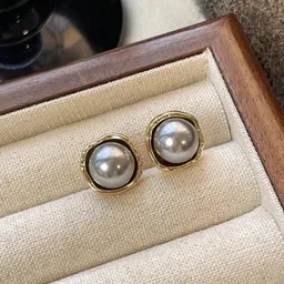 SZN Circular Studs Earrings-image-98