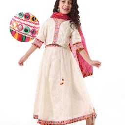 EARTHY TOUCH Woven Three Fourth Sleeves Foil Print Lehenga Choli & Dupatta Set - Cream-image-46