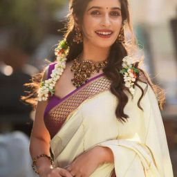 Satrani Cream Silk Woven Saree With Unstitched Blouse-image-98