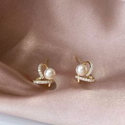 KRENOZ Gold-Plated Heart Shaped Studs-46