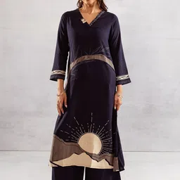 Nehamta Floral Printed V-Neck Sequinned Straight Kurta With Palazzos-image-43