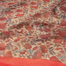 Taneira Grey & Red Printed Saree With Unstitched Blouse image 5