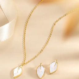 Peora Gold Plated Contemporary Leaf Shape Stud Pendant & Earring-41