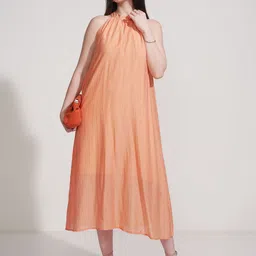 ESPYR By Tokyo Talkies Halter Neck Fit And Flare Maxi Dress-image-65