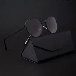 Voyage Black Oval Polarised and UV Protected Lens Unisex Sunglasses-image-55