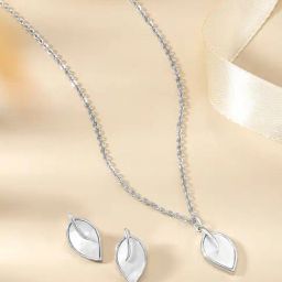 Peora Silver Plated Contemporary Leaf Shape Stud Pendant & Earring-39