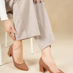 Chemistry Womens Party Block Pumps image 1