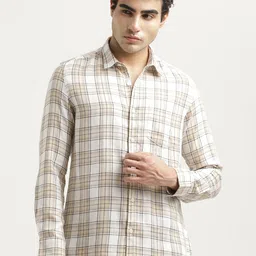 Blu MNKY Men Smart Fit Checked Spread Collar Casual Shirt-image-5