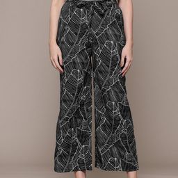 Nautica Women Printed Wide Leg Cropped Trousers-image-32