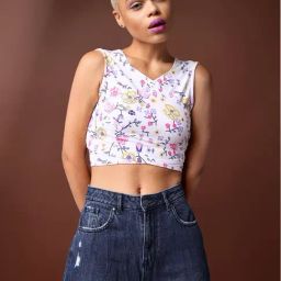PURVAJA White Floral Print Crop Top-picture-12