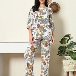Ichaa White Rayon Floral 3/4th sleeves Night Suits-image-30