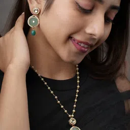 AARSEE OFFICIAL Anti-Tarnish 22KT Gold-Plated Luminous Jade Kundan Set-25