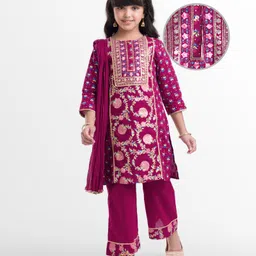 EARTHY TOUCH Cambric Woven Three Fourth Sleeves Kurti Salwar Set with Dupatta Floral Print & Embroidery - Maroon-picture-19