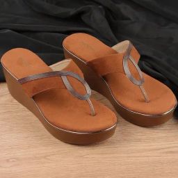 Mochi Women's Tan Thong Wedges-image-36