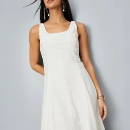 max Square Neck A-Line Midi Dress-image-89