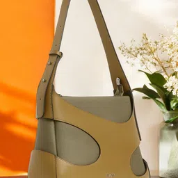 Exotic Swagger Shoulder Bag-31