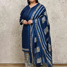 Merira Women Plus Size Geometric Printed Kurta with Palazzo & Dupatta-image-0