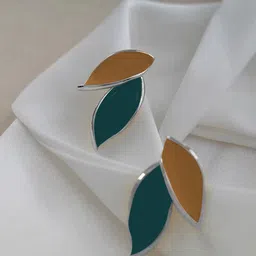 Krelin Silver-Plated Antique Leaf Shaped Studs-image-74