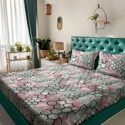 KLOTTHE Green & Pink Geometric Printed 300TC Woolen Double Bed Sheet with 2 Pillow Covers-10