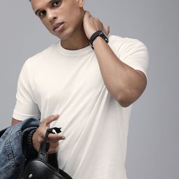 Roadster Men Off White Solid Pure Cotton T-shirt-image-3