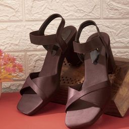 Looper Open Toe Block Heels With Backstrap-5