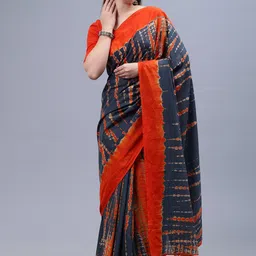 THE VASILIKI Red Tie-Dye Printed Malmal Cotton Saree-picture-31