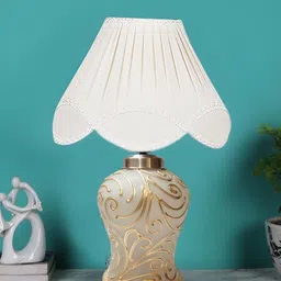 Aura Off White & Gold-Toned Frustum Shape Glass & Wooden Table Lamp-21