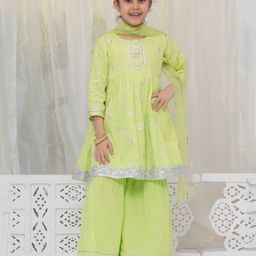 Little Bansi Cotton Three Fourth Sleeves Floral Printed & Lace Embellished Style Kurta Sharara With Dupatta Set - Green-image-90