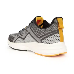JQR Men Mesh Running Shoes image 5